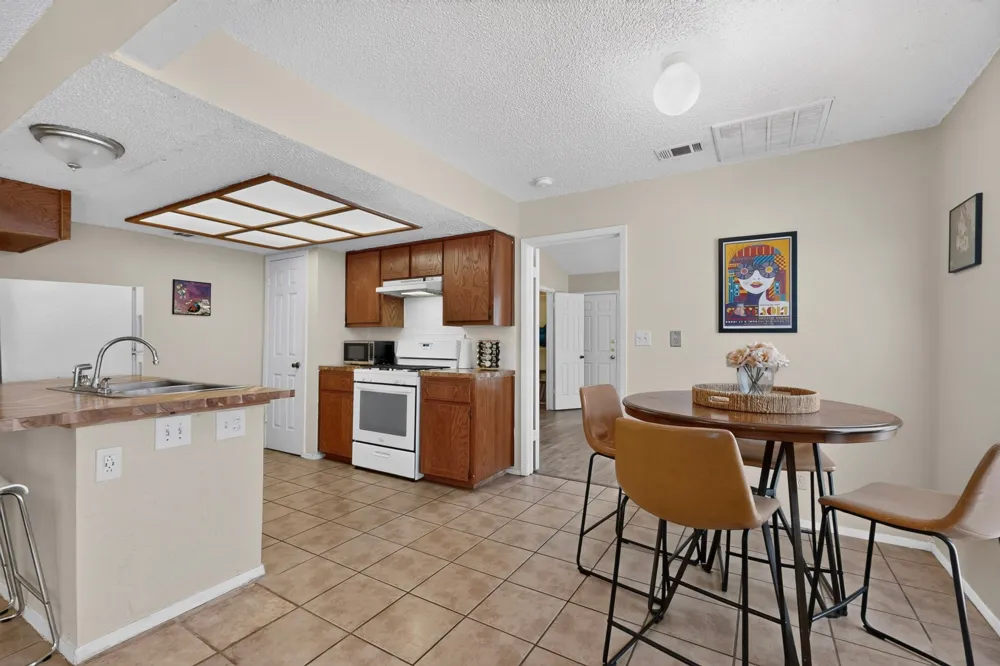 1602 Waterloo Trail #B Austin, TX 78704