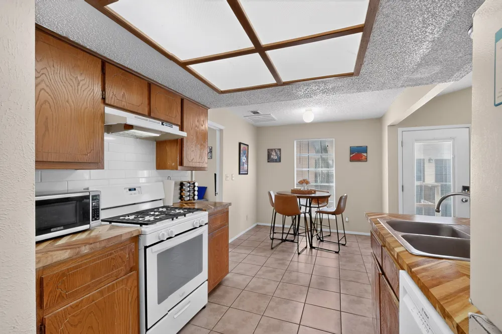 1602 Waterloo Trail #B Austin, TX 78704