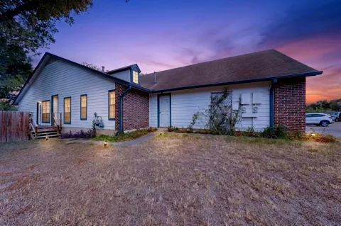 1602 Waterloo Trail #B