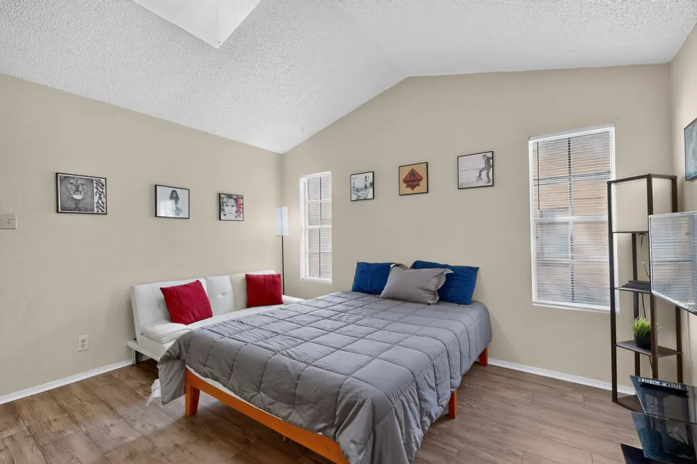 1602 Waterloo Trail #B Austin, TX 78704
