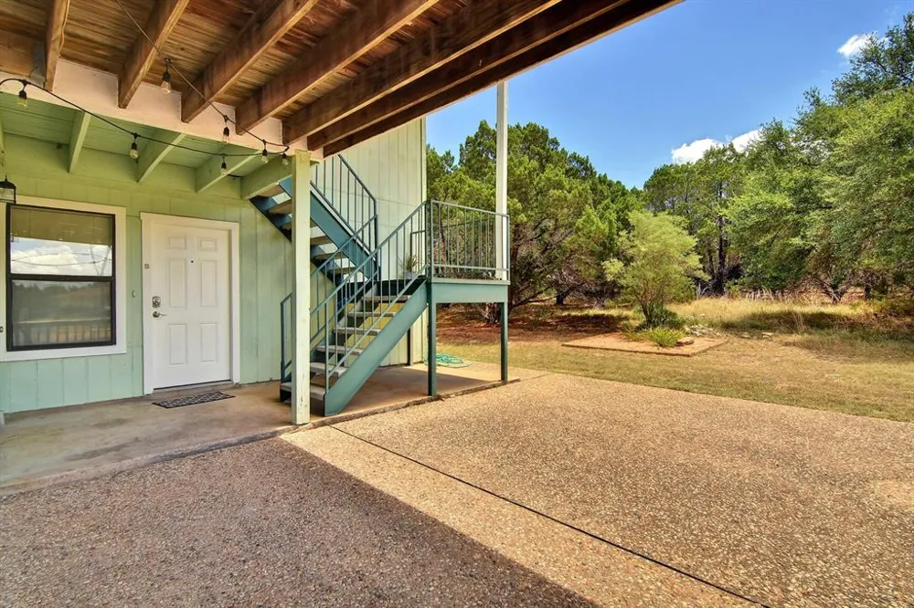 20800 Bonanza Street #B Lago Vista, TX 78645