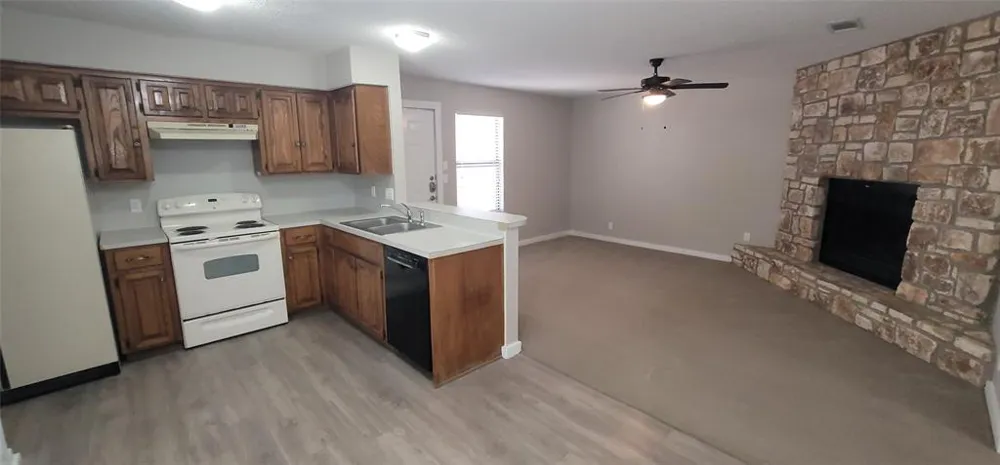 20800 Bonanza Street #B Lago Vista, TX 78645