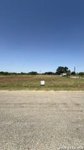147 Hidden Ranch Floresville, TX 78114