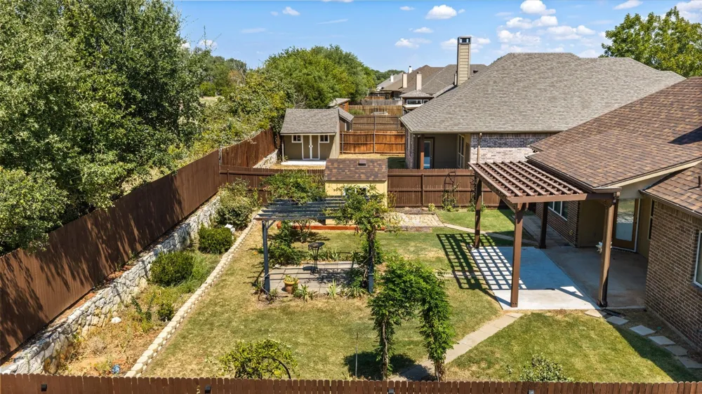 122 Donna Circle Granbury, TX 76049