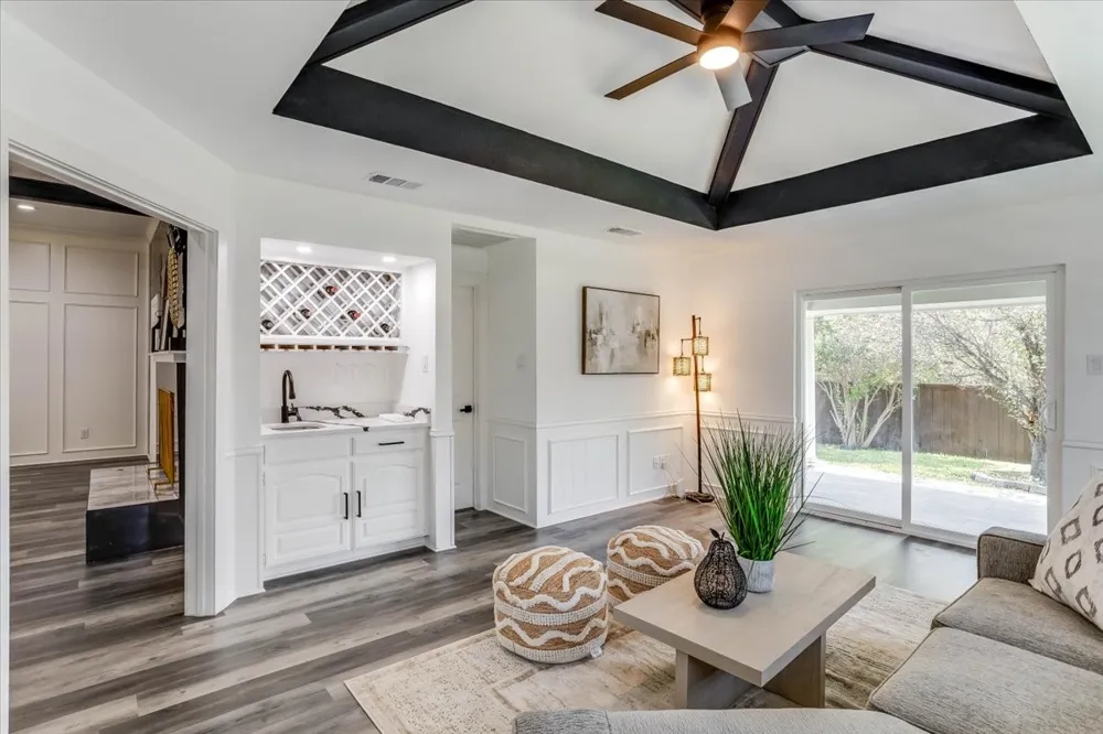 2100 Antibes Drive Carrollton, TX 75006