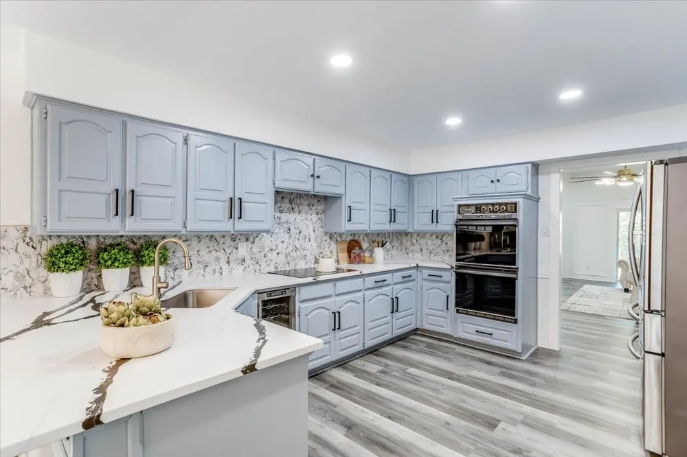 2100 Antibes Drive Carrollton, TX 75006