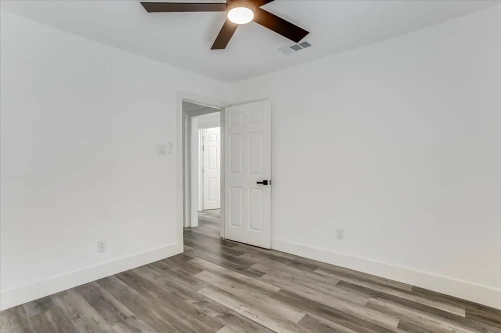 2100 Antibes Drive Carrollton, TX 75006