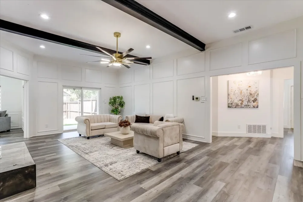 2100 Antibes Drive Carrollton, TX 75006