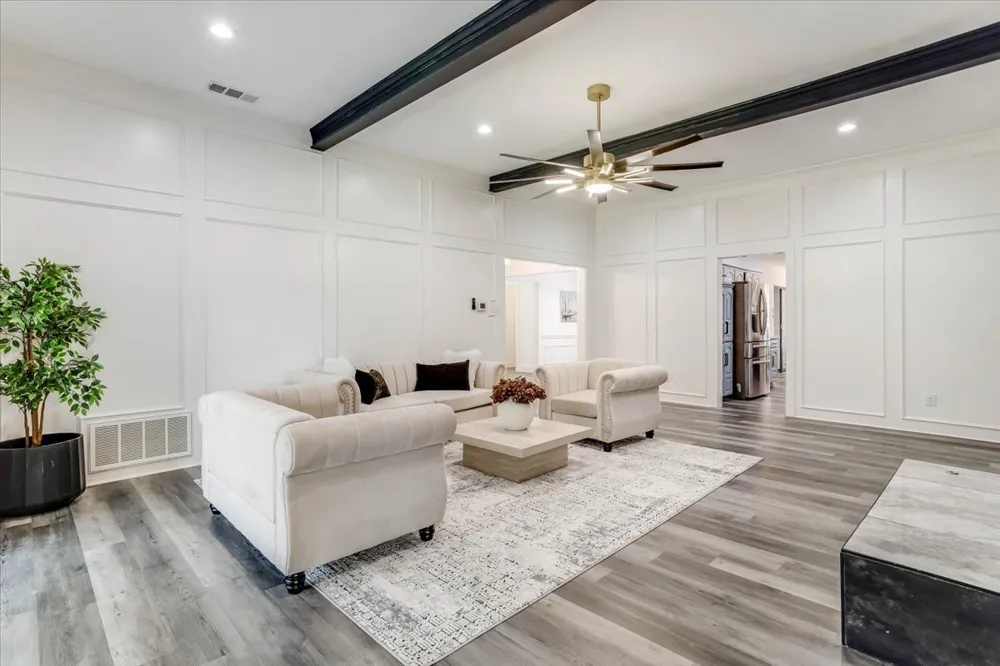 2100 Antibes Drive Carrollton, TX 75006