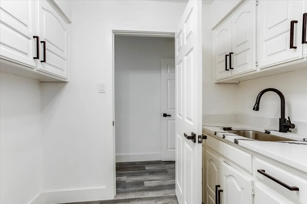 2100 Antibes Drive Carrollton, TX 75006