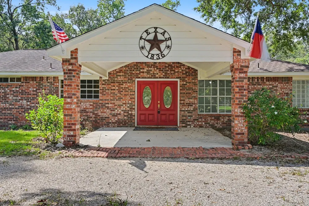 10690 Tanyard Road Willis, TX 77378