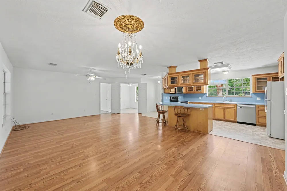 10690 Tanyard Road Willis, TX 77378
