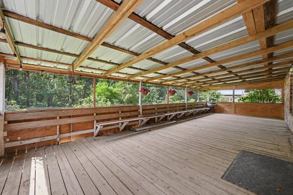 10690 Tanyard Road Willis, TX 77378