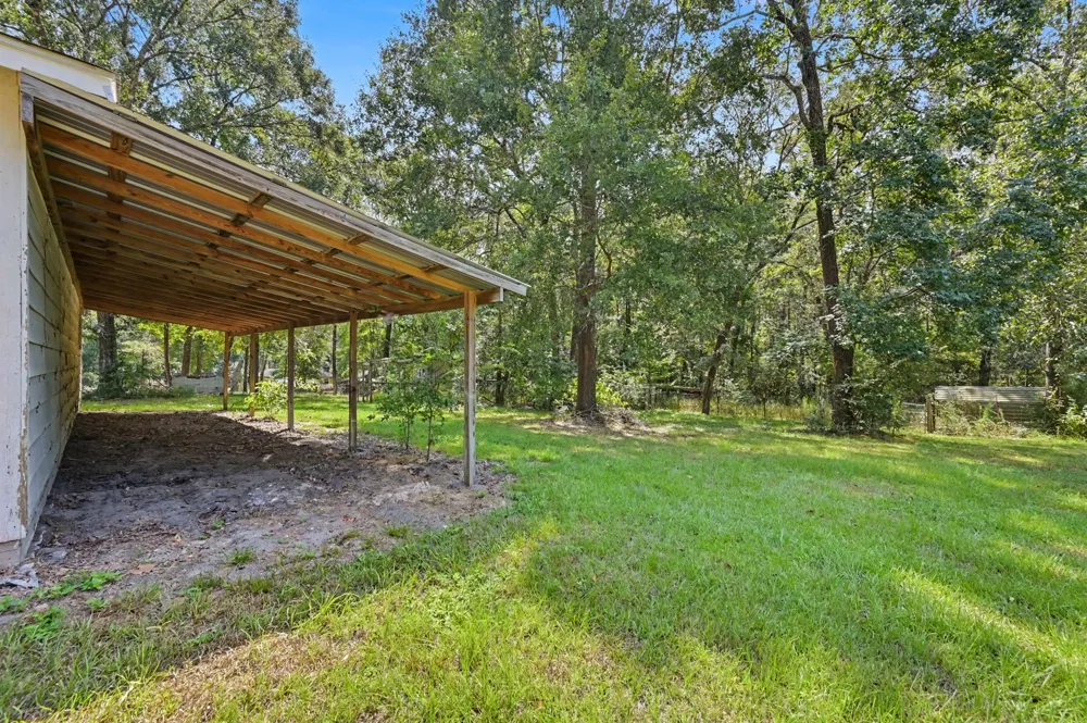 10690 Tanyard Road Willis, TX 77378