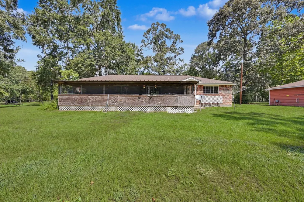 10690 Tanyard Road Willis, TX 77378