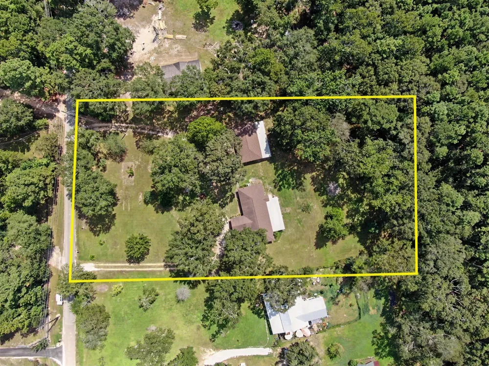 10690 Tanyard Road Willis, TX 77378