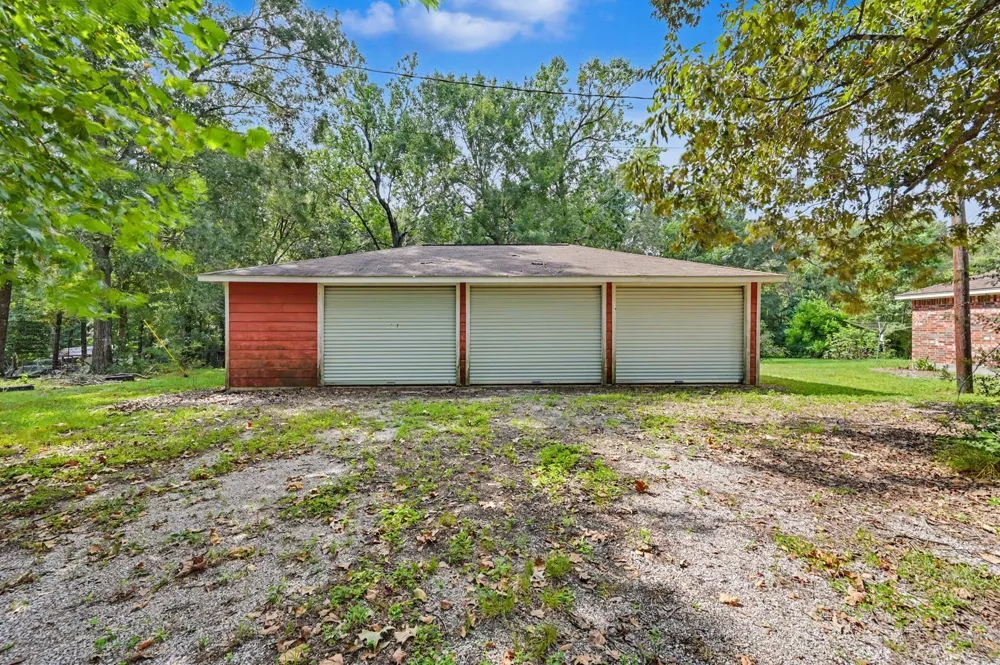 10690 Tanyard Road Willis, TX 77378