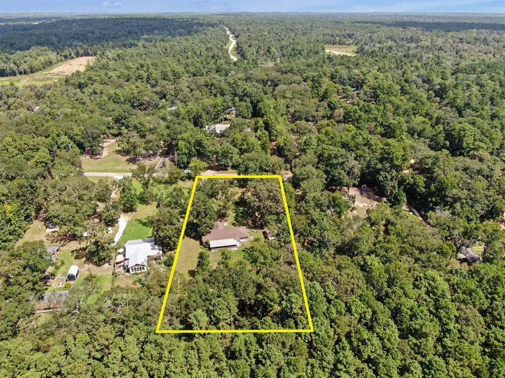 10690 Tanyard Road Willis, TX 77378