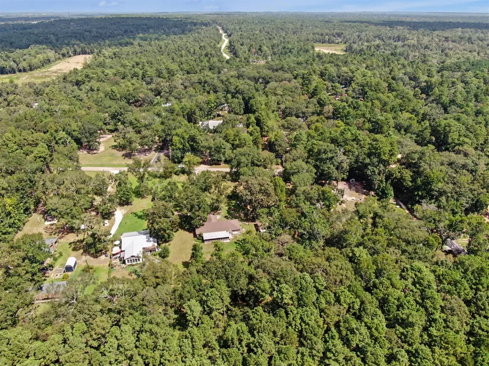 10690 Tanyard Road Willis, TX 77378