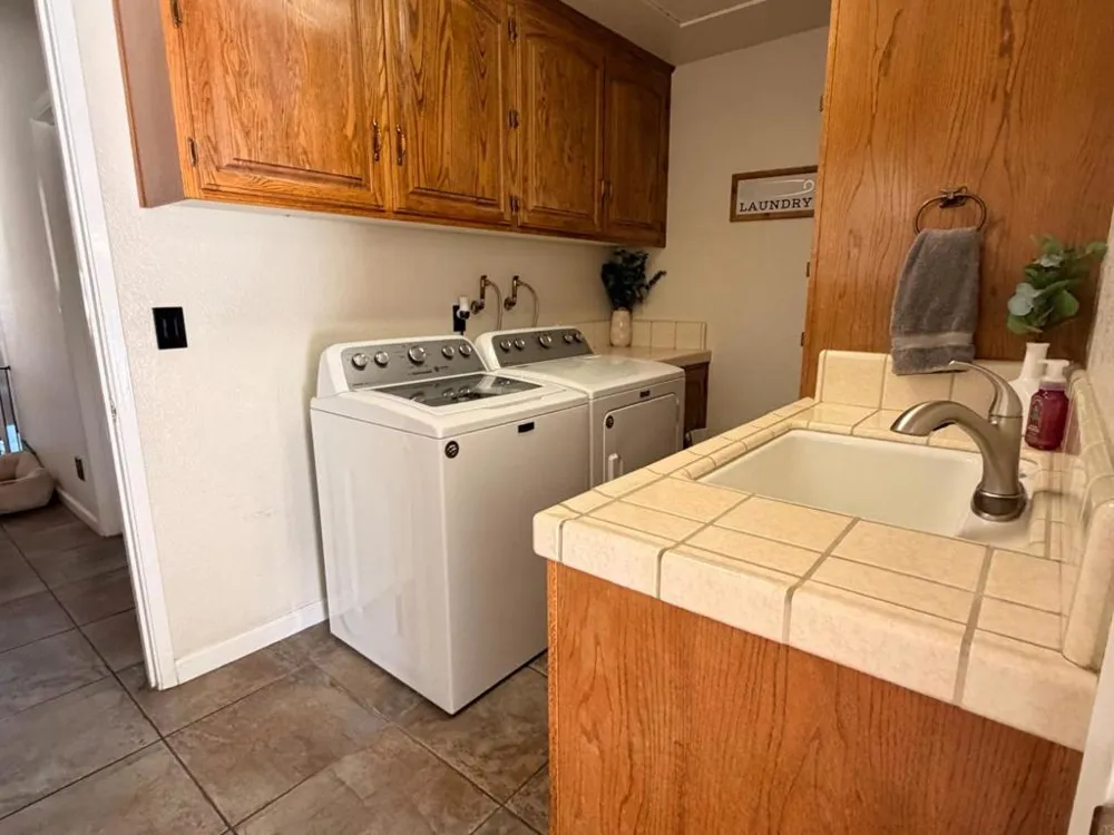 856 Duffin Drive Hollister, CA 95023