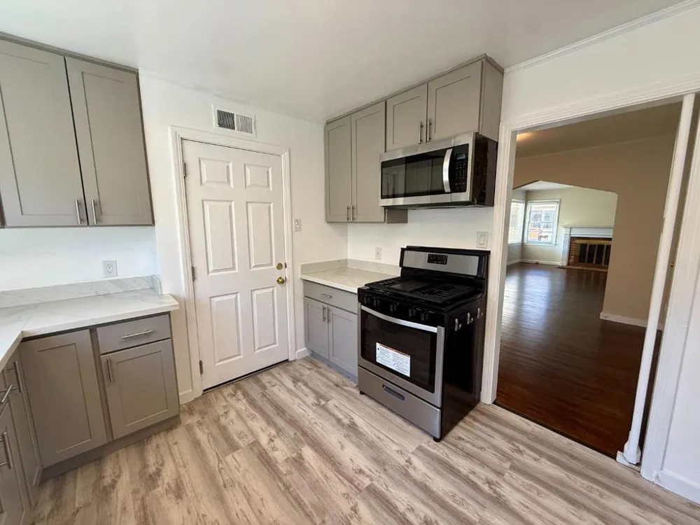 116 28th Avenue San Mateo, CA 94403