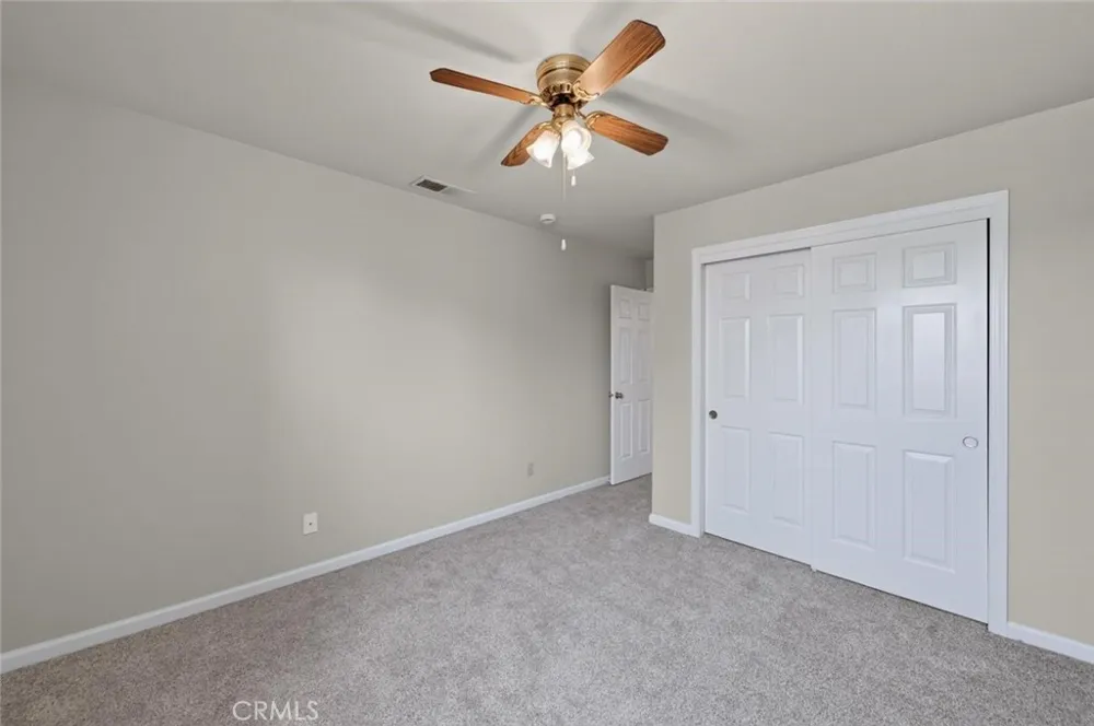 571 W Pat Clovis, CA 93612