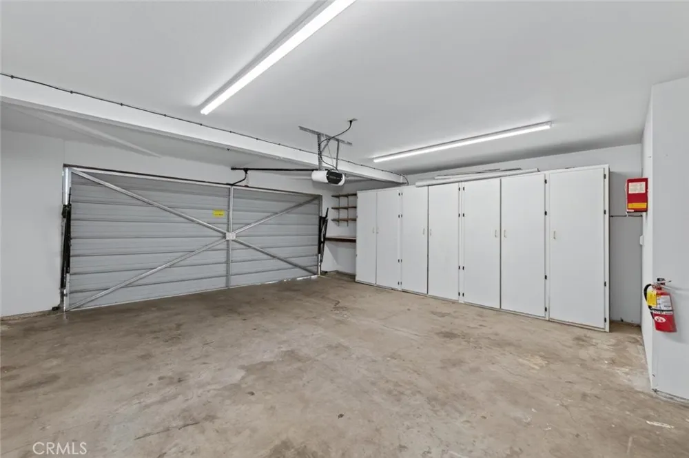 571 W Pat Clovis, CA 93612
