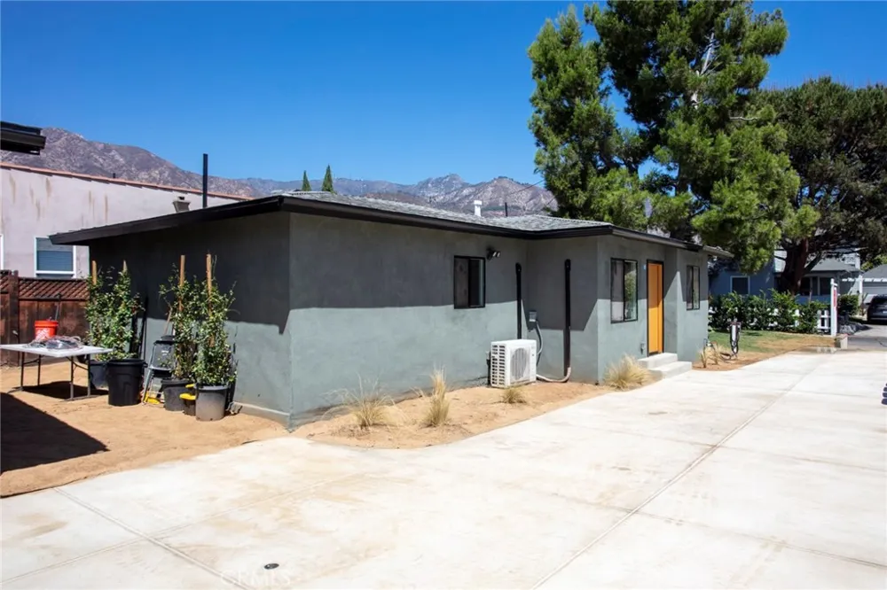 1701 Oxford Pasadena, CA 91104