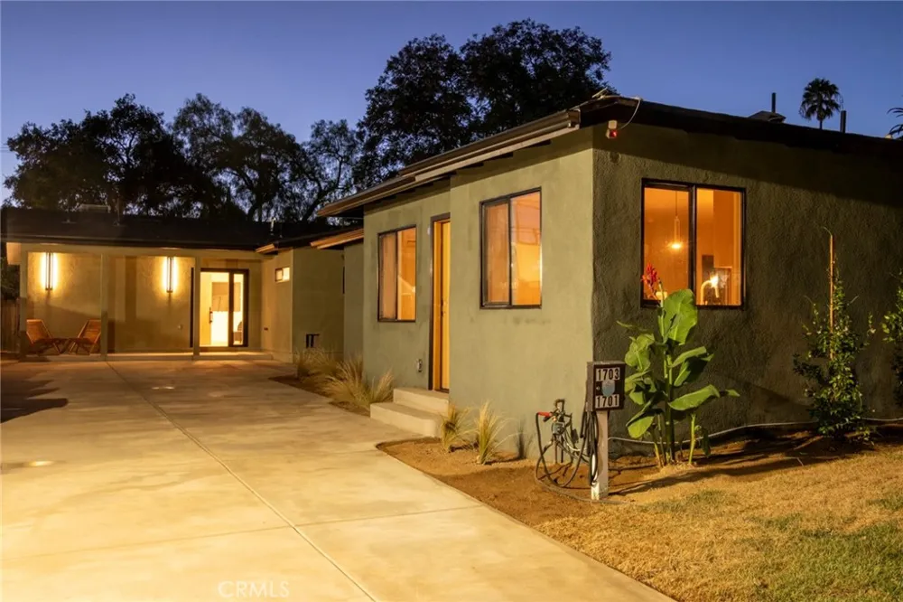 1701 Oxford Pasadena, CA 91104