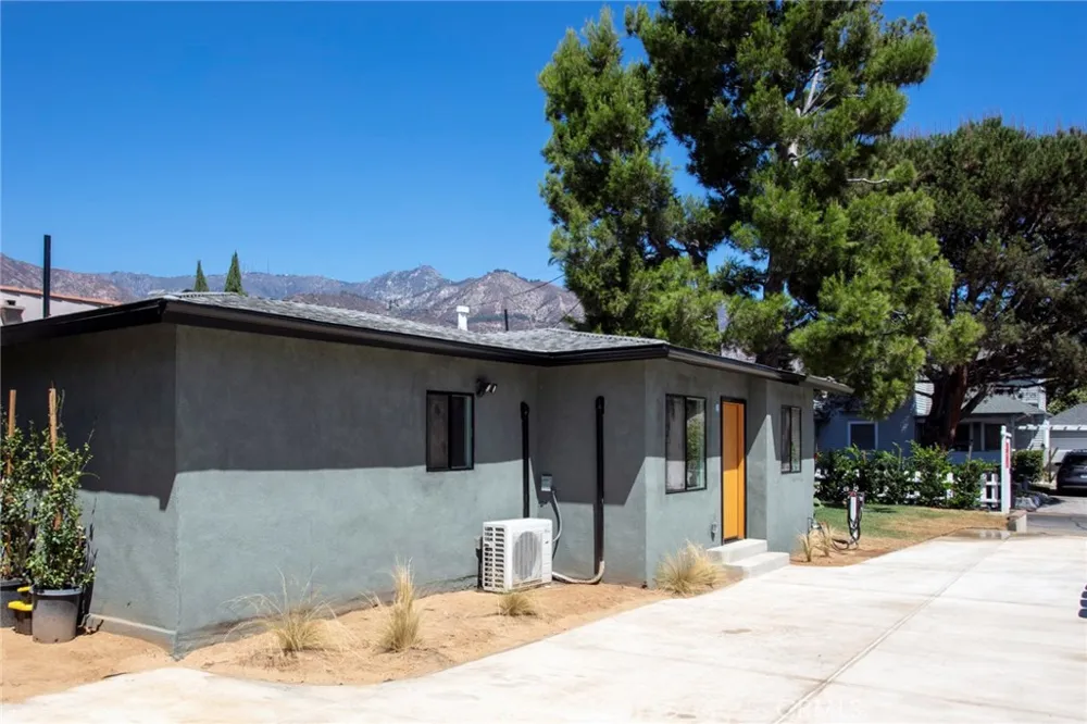 1701 Oxford Pasadena, CA 91104