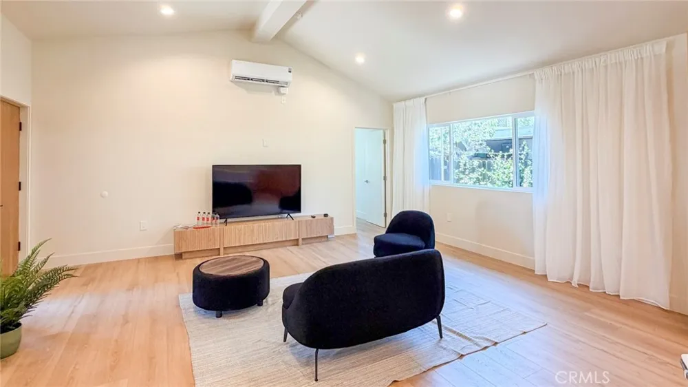 1701 Oxford Pasadena, CA 91104