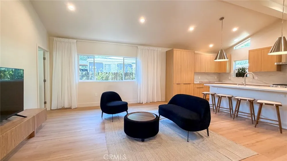 1701 Oxford Pasadena, CA 91104