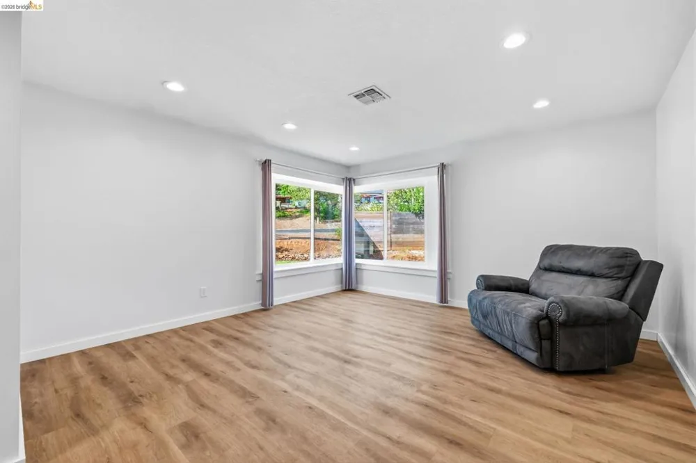 11037 Harrison Dr Sonora, CA 95370