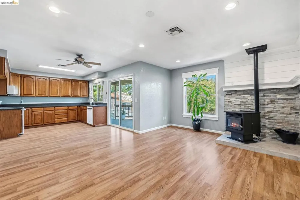 11037 Harrison Dr Sonora, CA 95370
