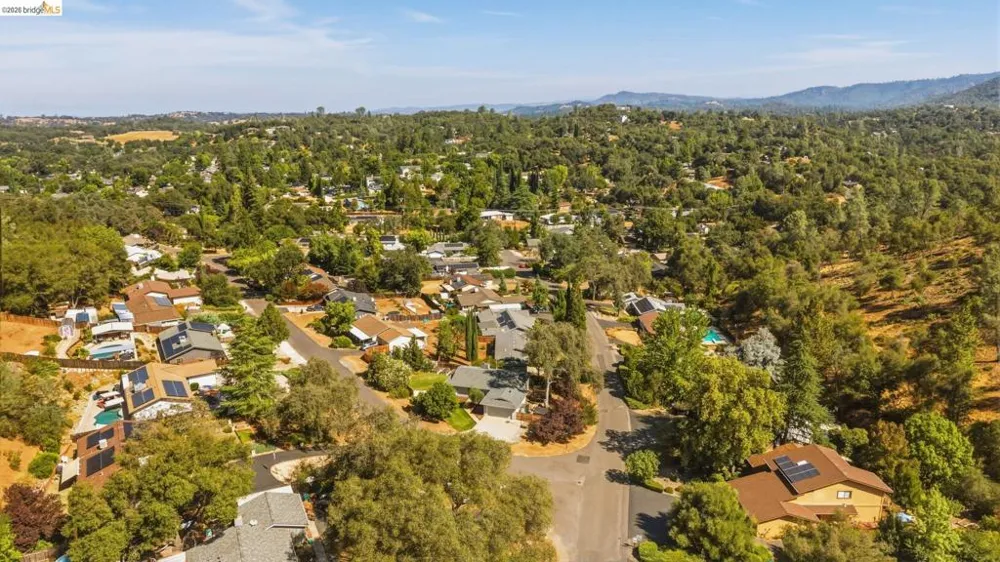 11037 Harrison Dr Sonora, CA 95370