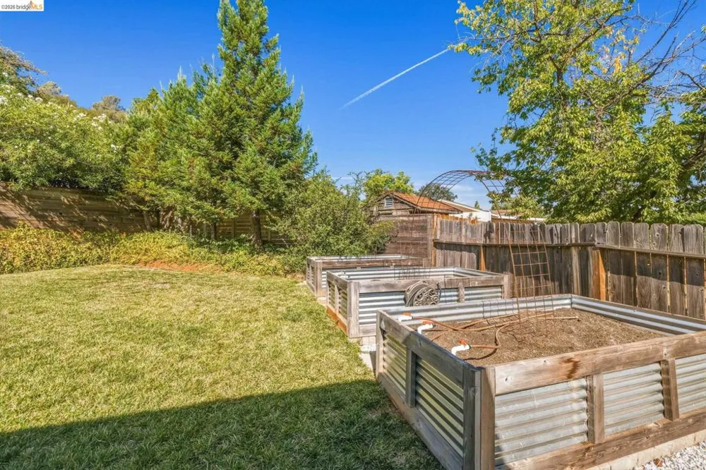 11037 Harrison Dr Sonora, CA 95370