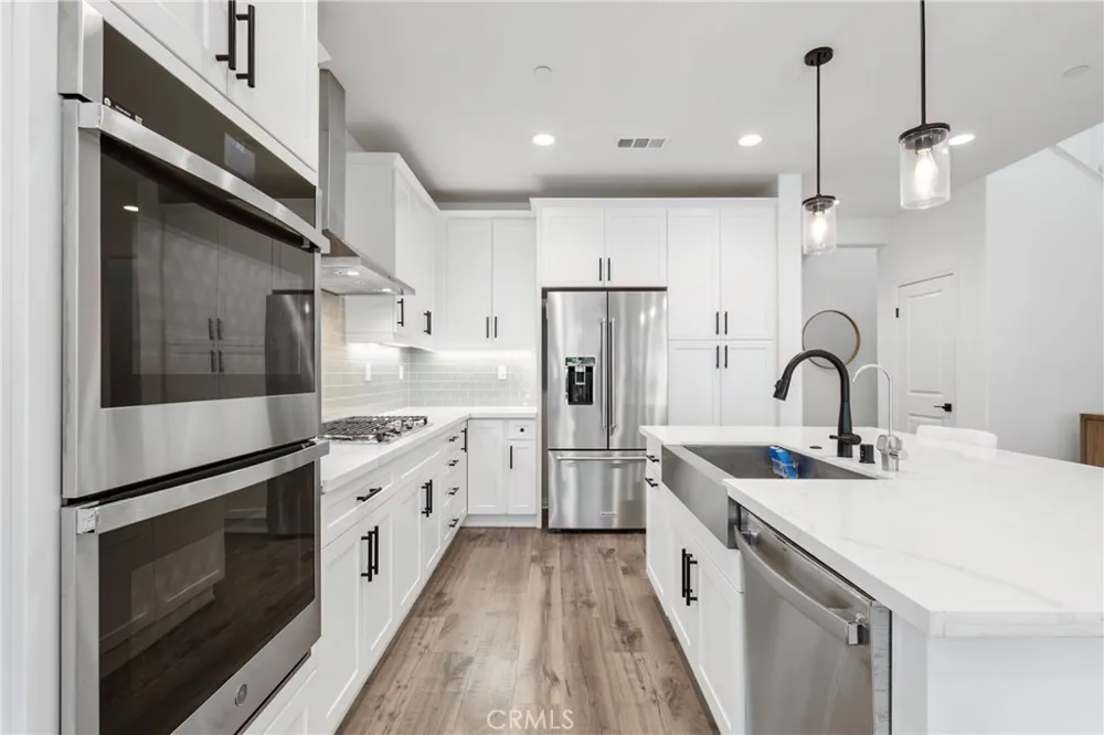 16405 Globetrotter Chino, CA 91708