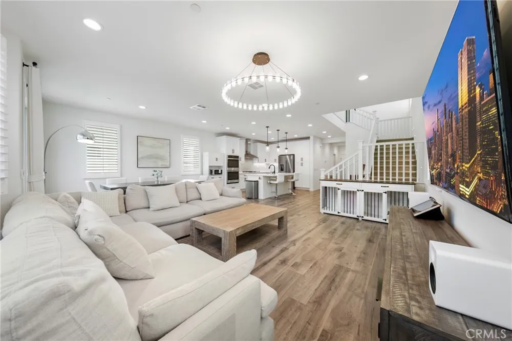 16405 Globetrotter Chino, CA 91708