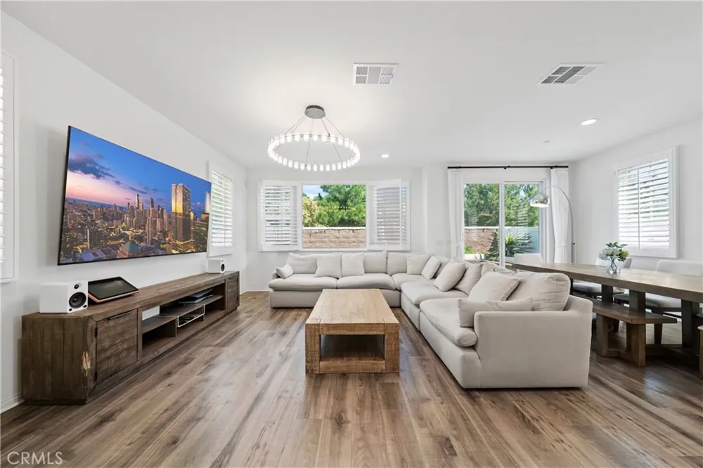 16405 Globetrotter Chino, CA 91708