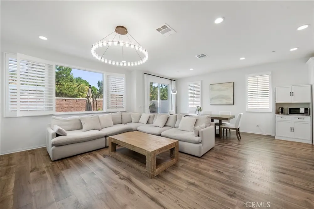 16405 Globetrotter Chino, CA 91708