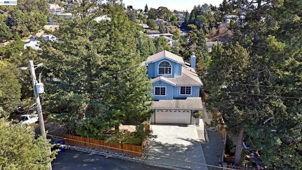 2825 Hillcrest Avenue Hayward, CA 94542
