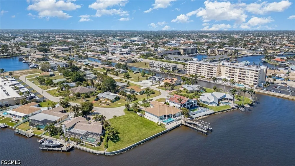 Sandy Circle Cape Coral, FL 33904