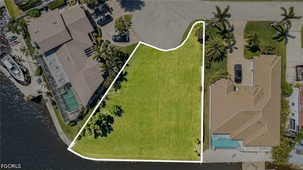 Sandy Circle Cape Coral, FL 33904