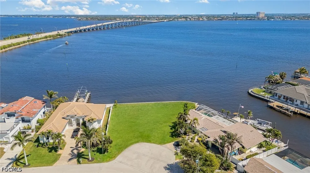 Sandy Circle Cape Coral, FL 33904