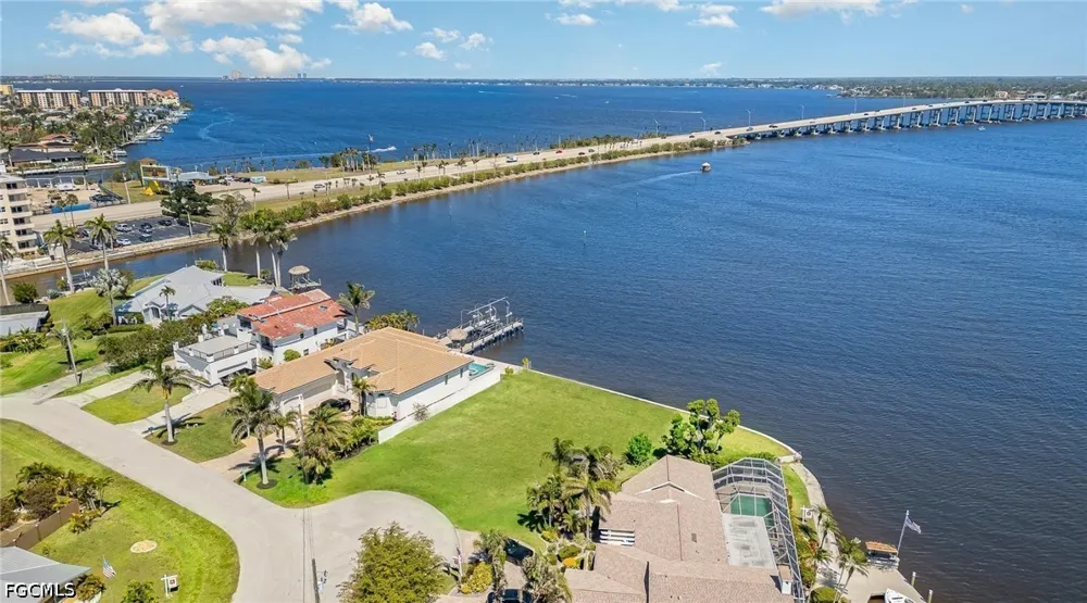 Sandy Circle Cape Coral, FL 33904