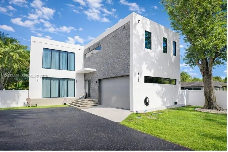 4031 SW 54th Ct Dania Beach, FL 33314