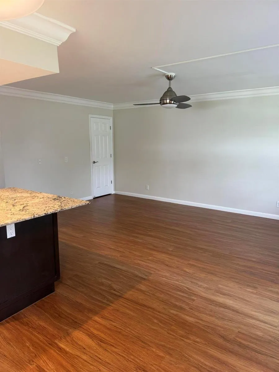 144 WINDSOR G West Palm Beach, FL 33417