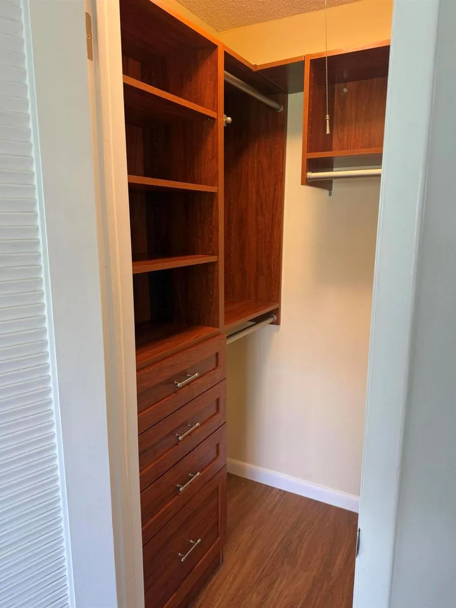 144 WINDSOR G West Palm Beach, FL 33417