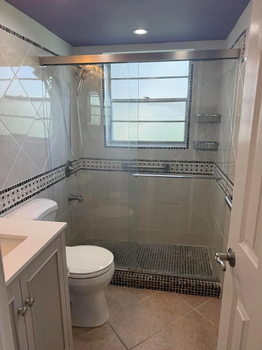 144 WINDSOR G West Palm Beach, FL 33417