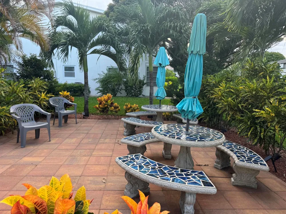 144 WINDSOR G West Palm Beach, FL 33417